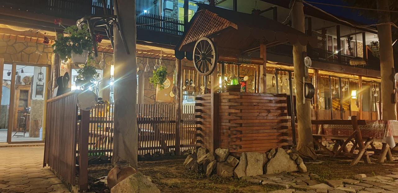 Hôtel La Pădure à Brebu Extérieur photo
