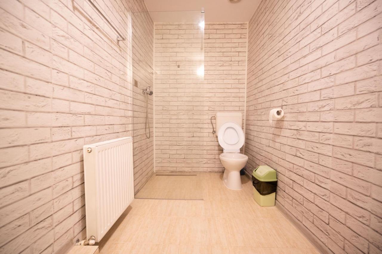 Hôtel La Pădure à Brebu Extérieur photo